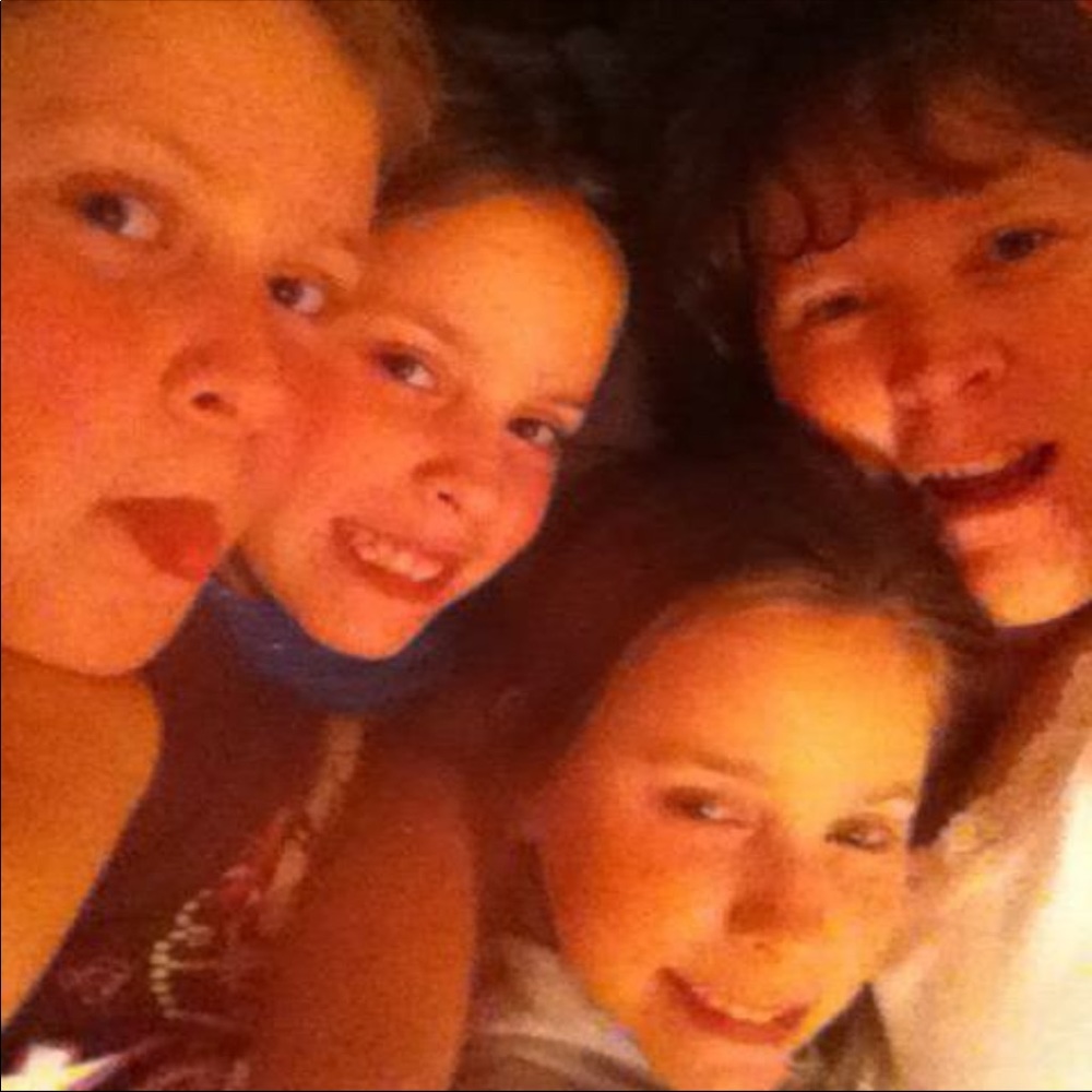 Meet your Posher, Laurel